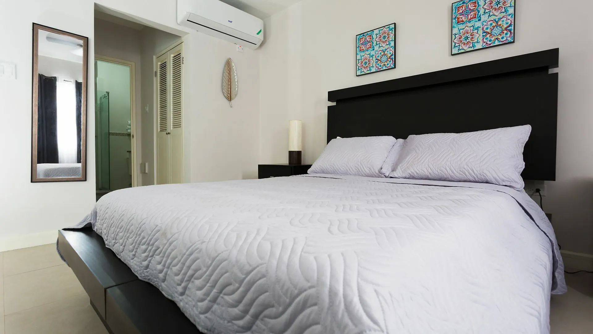 Kingston Luxury Guest Apt At Sullivan